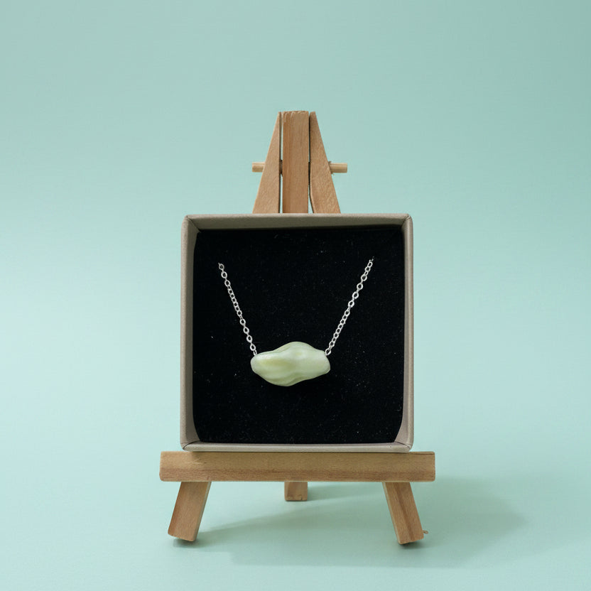 Collar 12