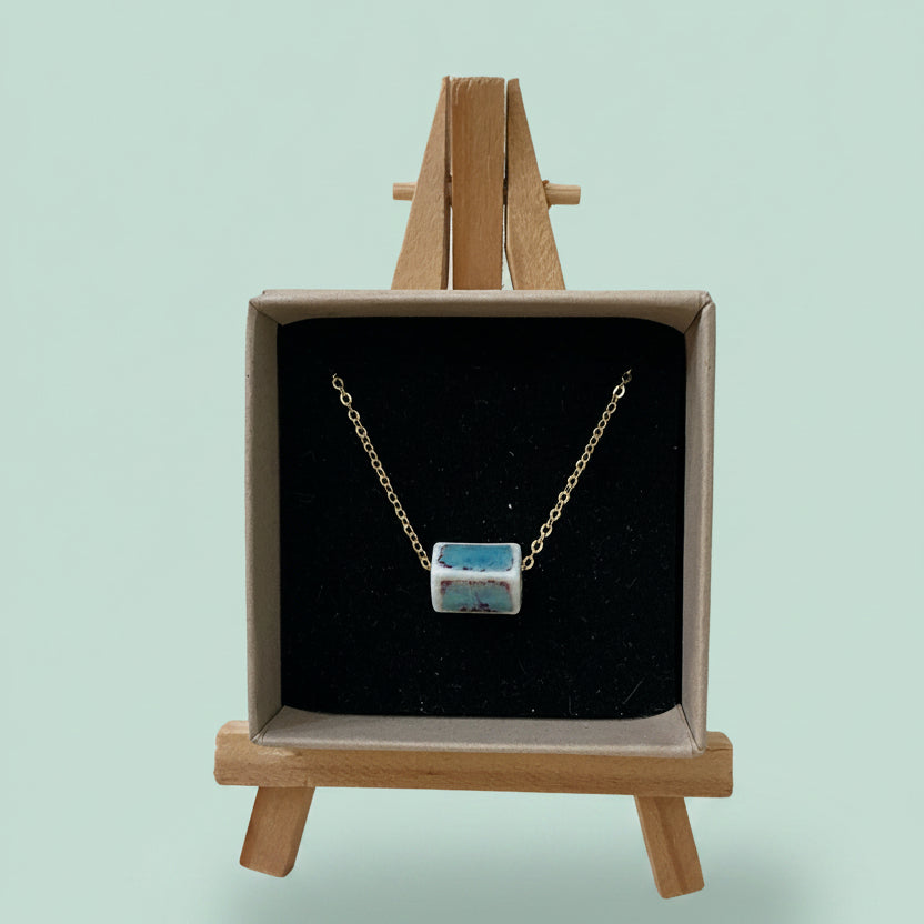 Collar 27