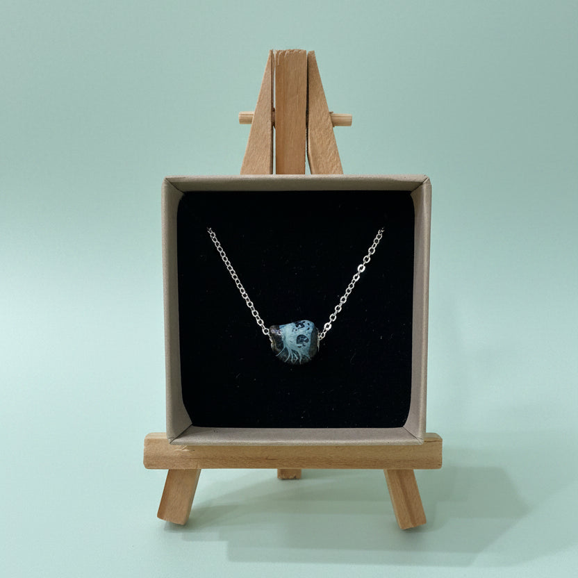 Collar 09